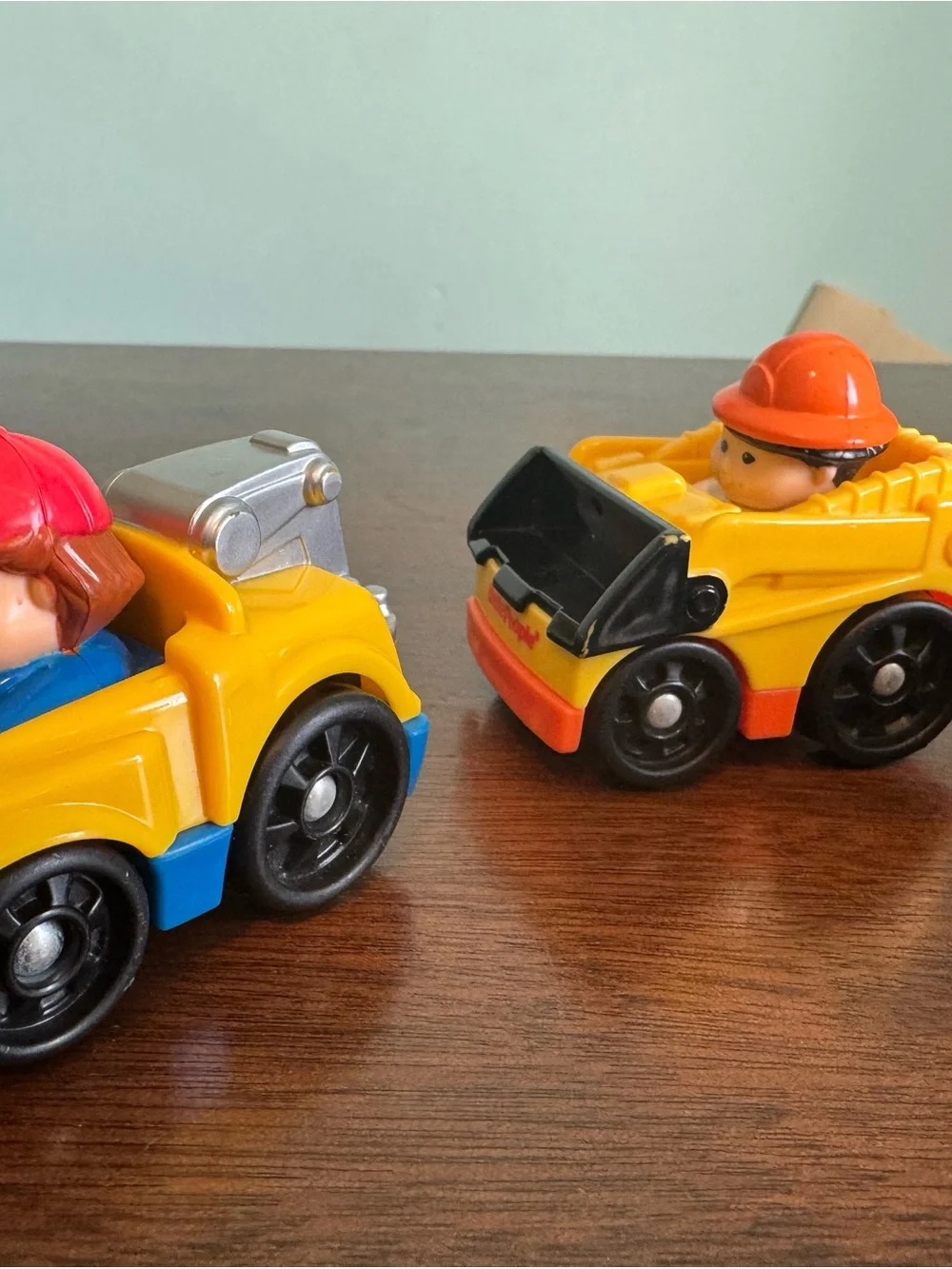 Little People Little Wheelies Set of 5 Kids Toy Vehicles Cars Ambulance